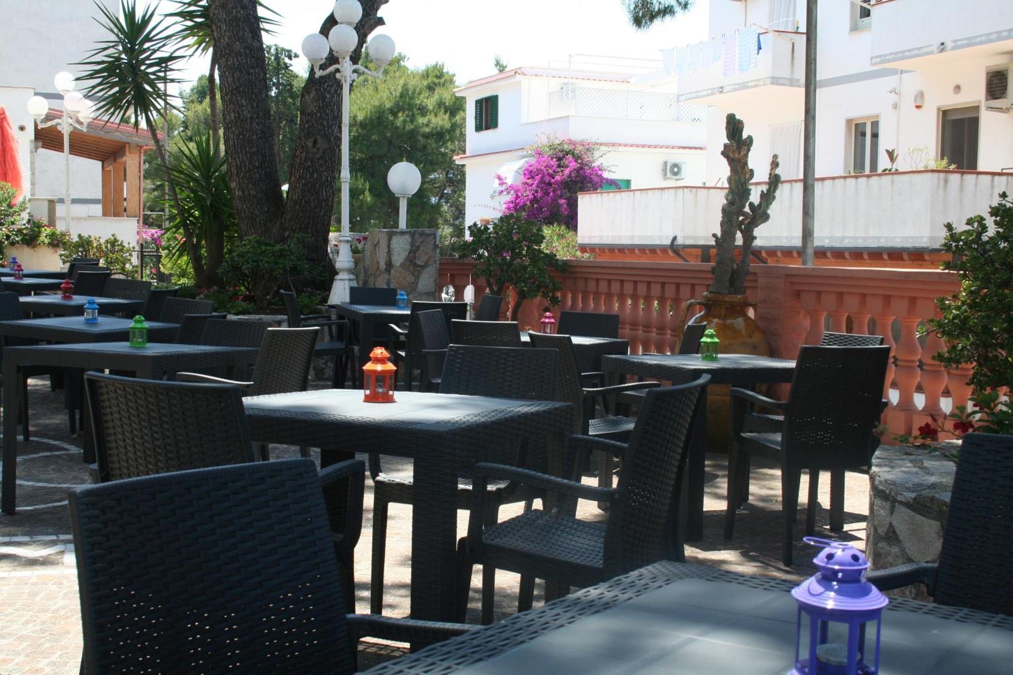 Hotel Timiama Peschici Exterior photo